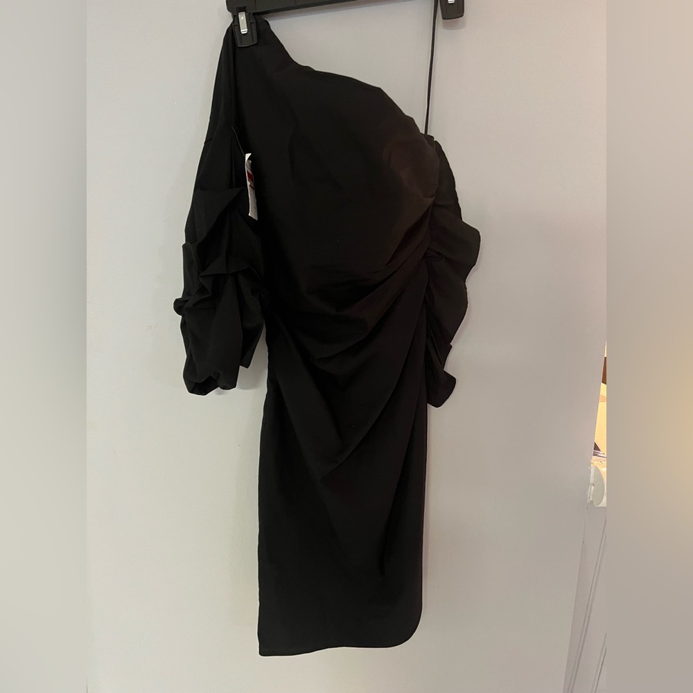 NWT Socialite - One shoulder puff sleeve black mini dress (M)